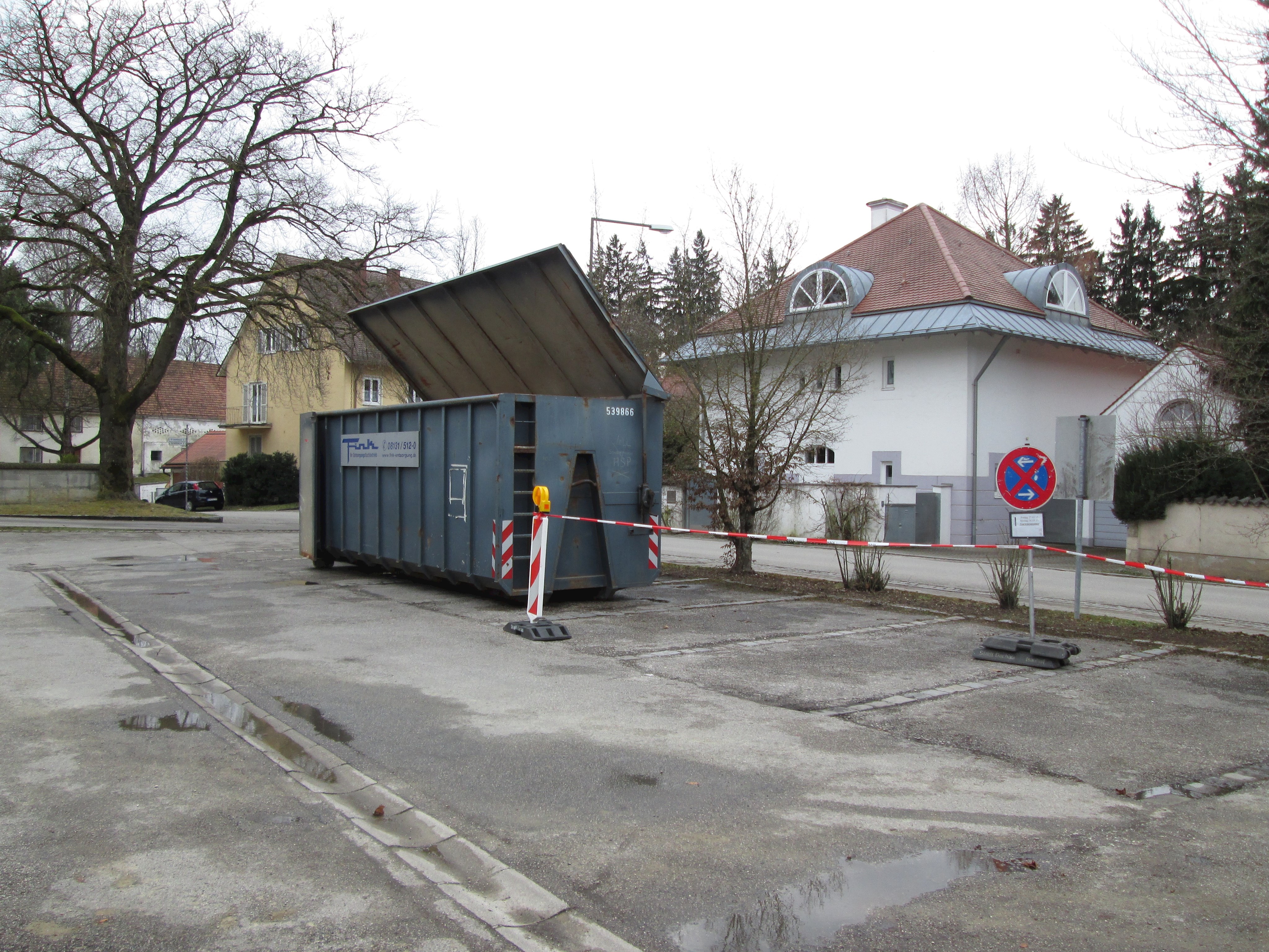 Container für Gartenabfälle am 27./28.10.2023 in Dachau