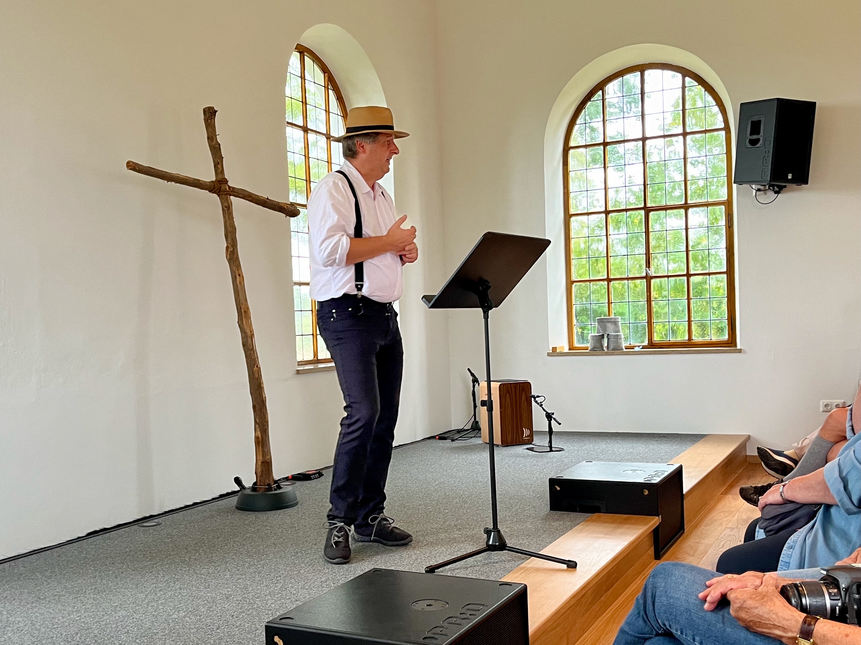 Führung durch das Bethaus der Mennoniten in Eichstock mit David Ruth